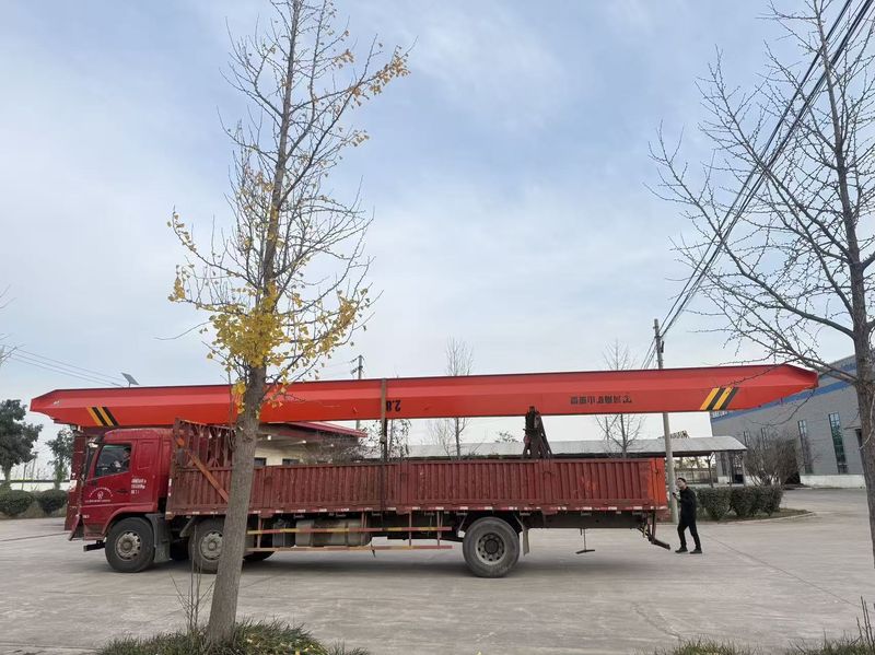 电动单梁起重机 LD5t-17.49m 制作完成  装车发出